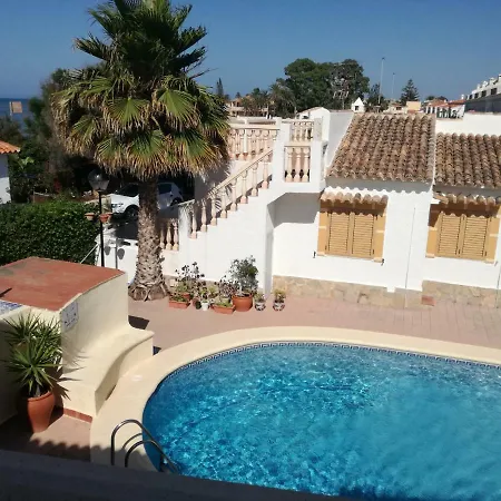 Holiday home Lirios Locdenia *